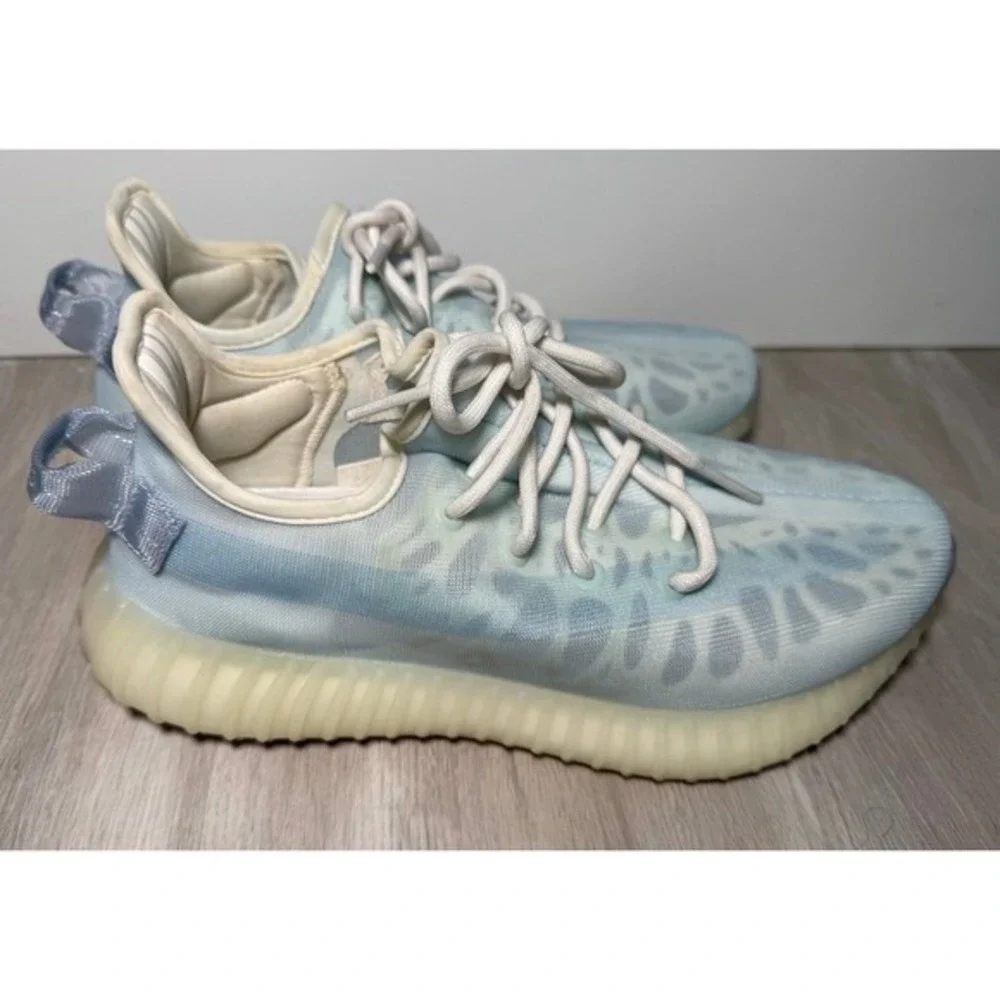 Adidas Yeezy Boost 350 V2 Light Blue Ice Cream Ice Cream FV3254 Mens Size 8